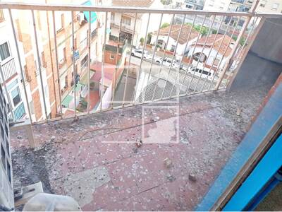 Local en Juan RamÃ³n JimÃ©nez, Rubí Barcelona