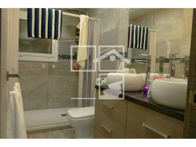 Inmueble en RAMON MUNTANER, Barcelona